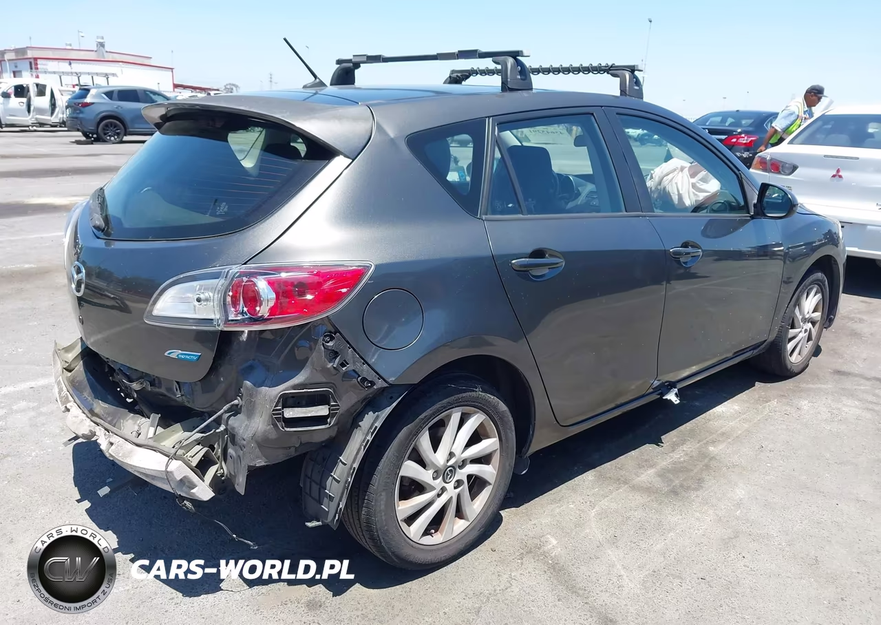 2013 Mazda Mazda3 I Touring VIN:JM1BL1LP4D1798856 - 4