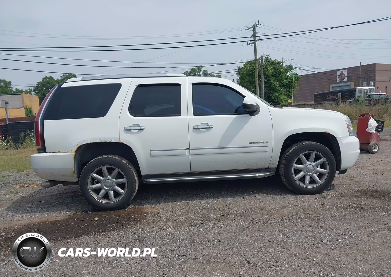 2011 GMC Yukon Denali VIN:1GKS2EEF7BR252215 - 13