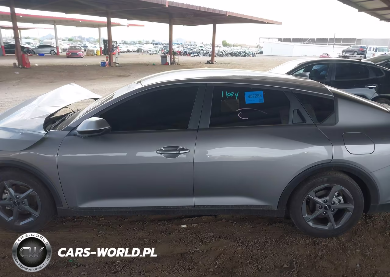 2025 Kia K4 Lxs VIN:3KPFT4DEXSE102043 - 13