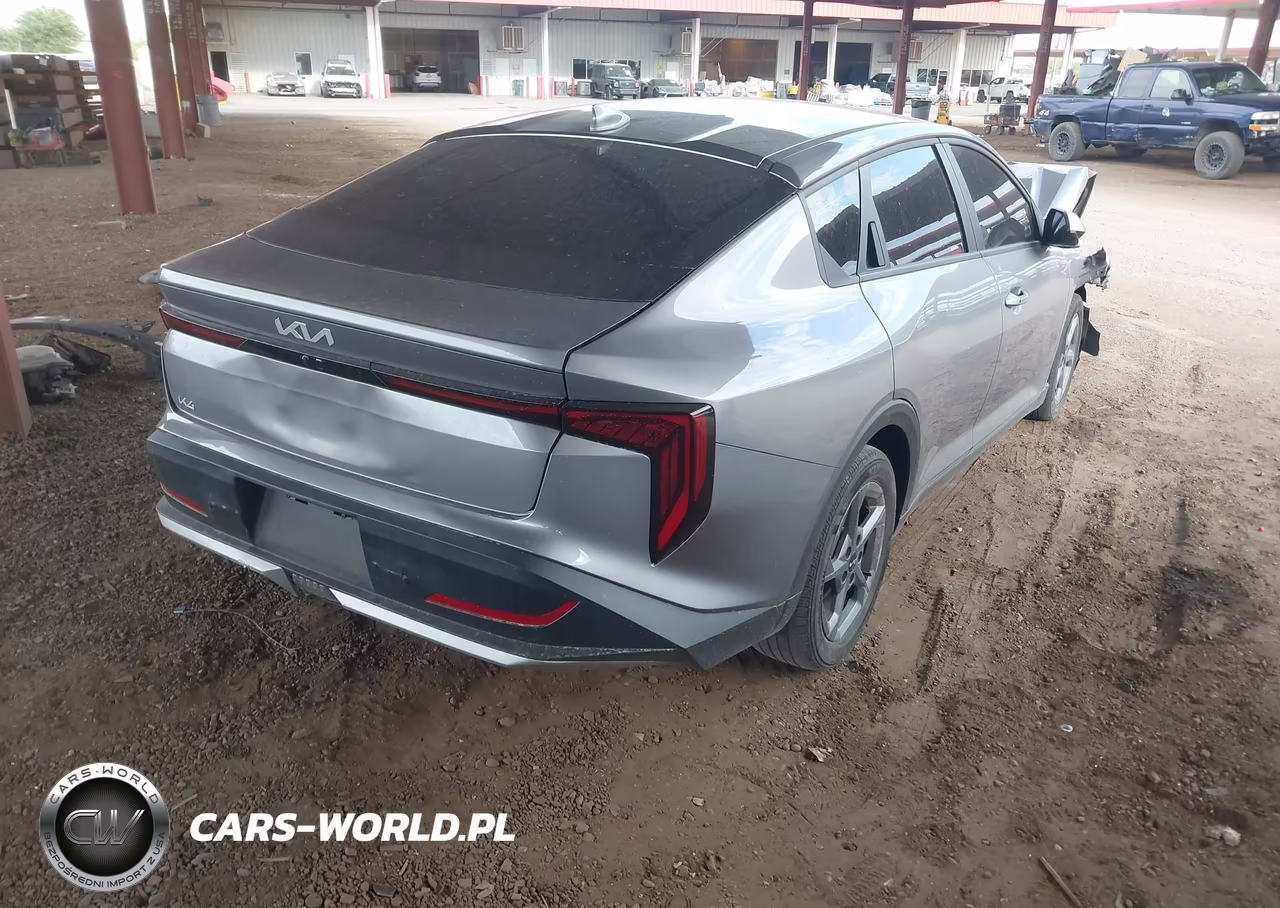 2025 Kia K4 Lxs VIN:3KPFT4DEXSE102043 - 4