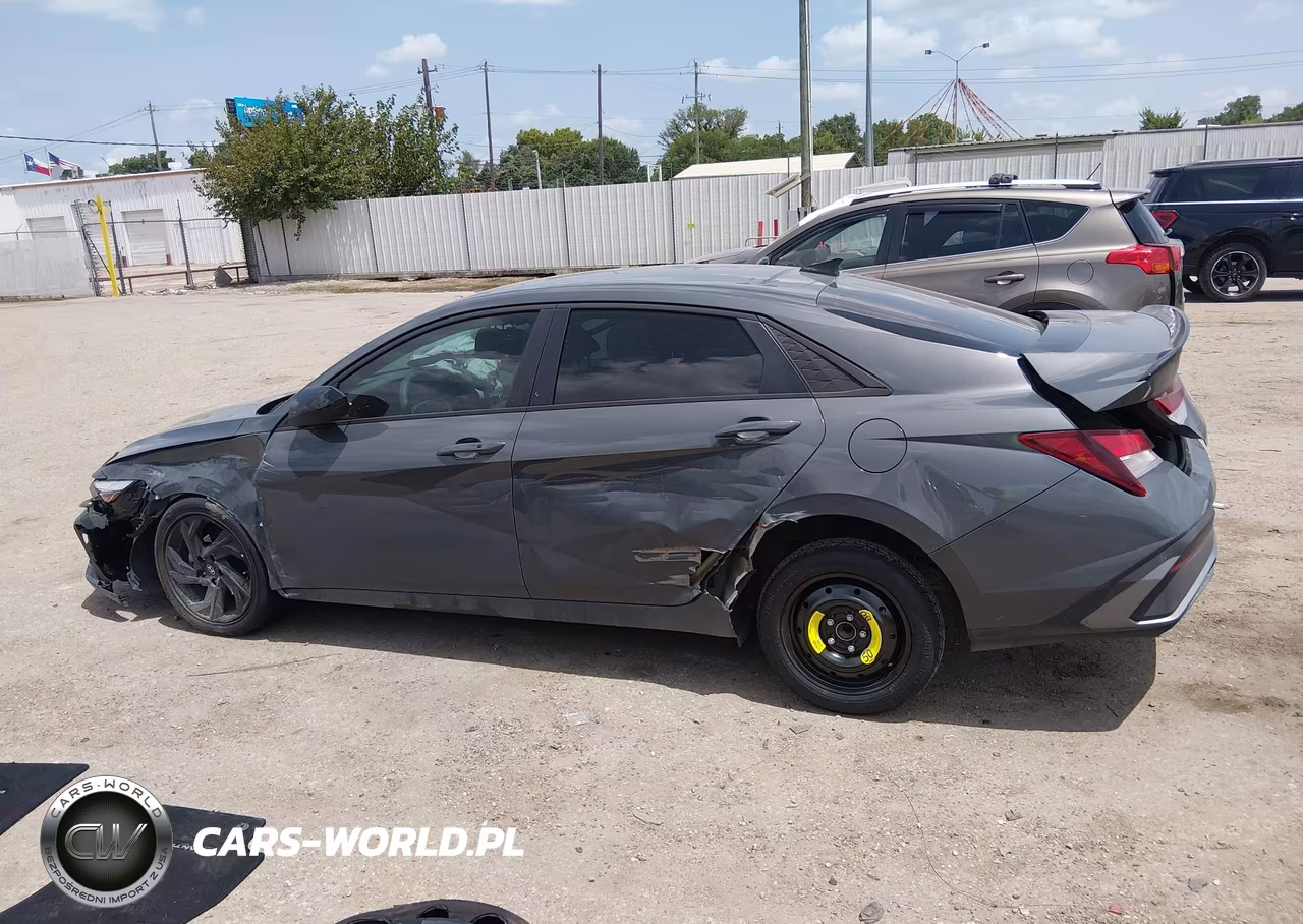 2026 Hyundai Elantra Sel Sport VIN:KMHLM4DG1TU210048 - 14