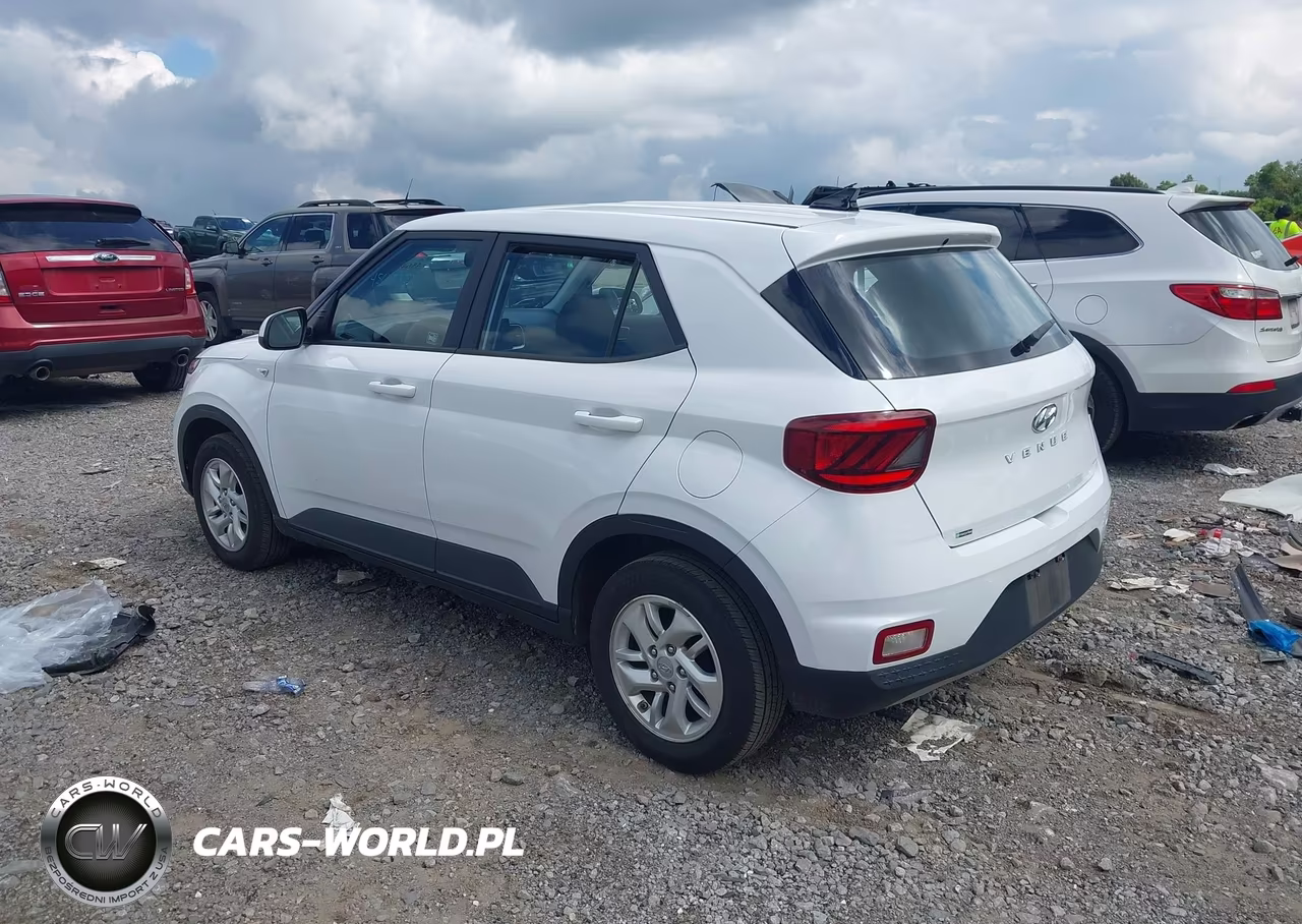 2021 Hyundai Venue Se VIN:KMHRB8A39MU067120 - 3