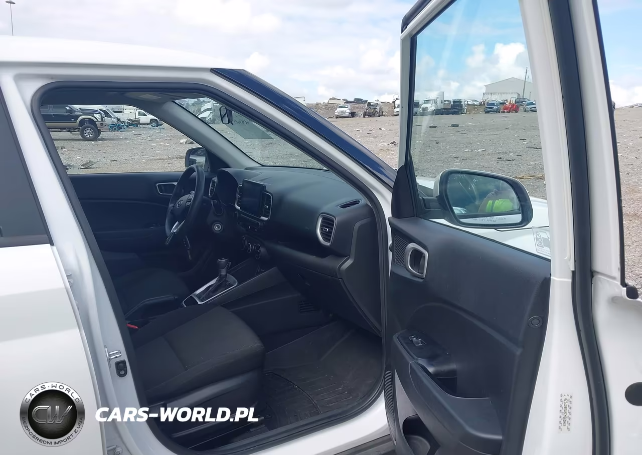 2021 Hyundai Venue Se VIN:KMHRB8A39MU067120 - 5