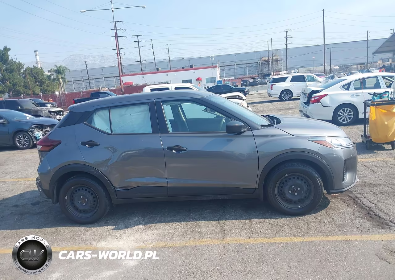 2025 Nissan Kicks Play S VIN:3N1CP5BV7SL477421 - 14