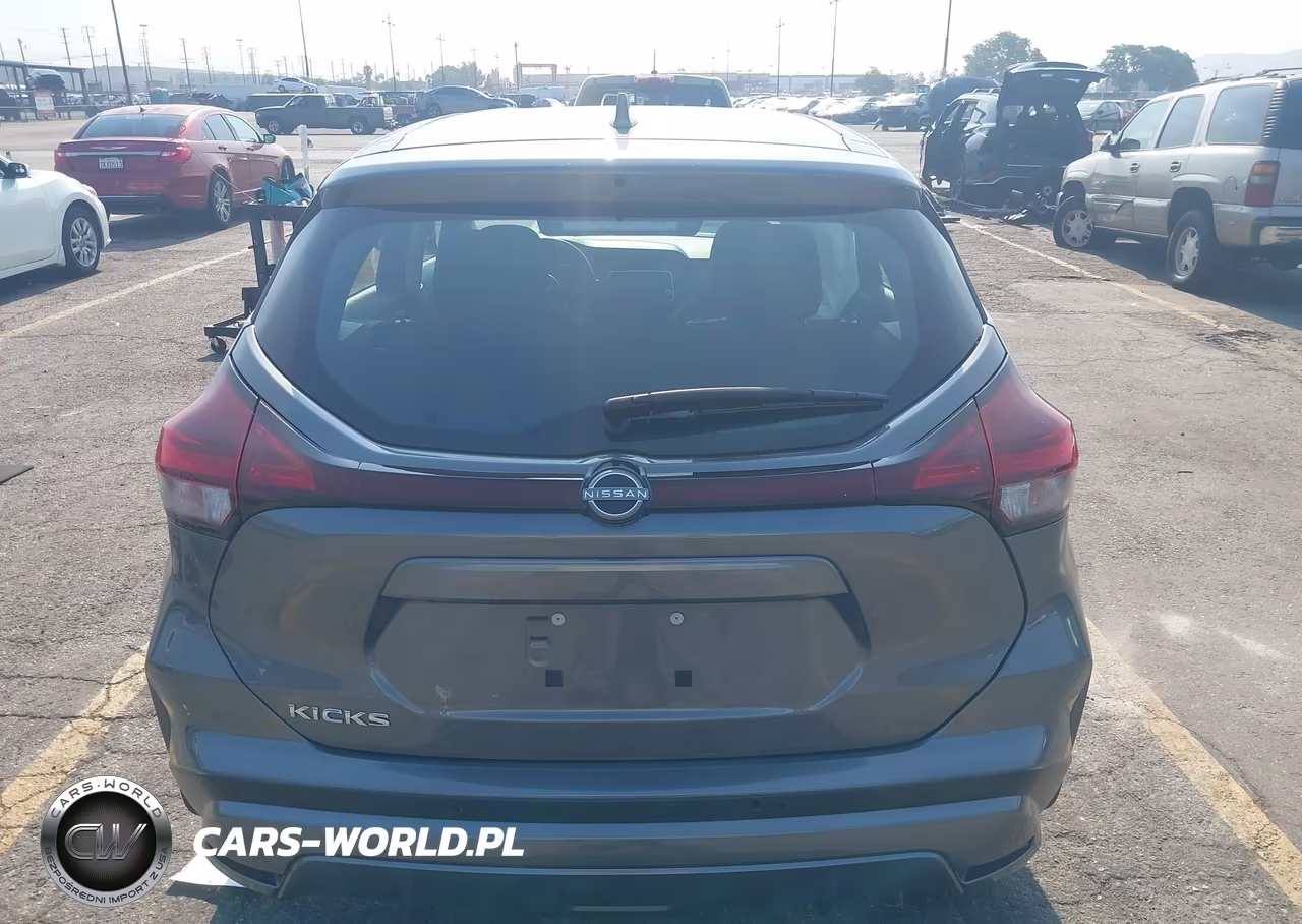 2025 Nissan Kicks Play S VIN:3N1CP5BV7SL477421 - 17