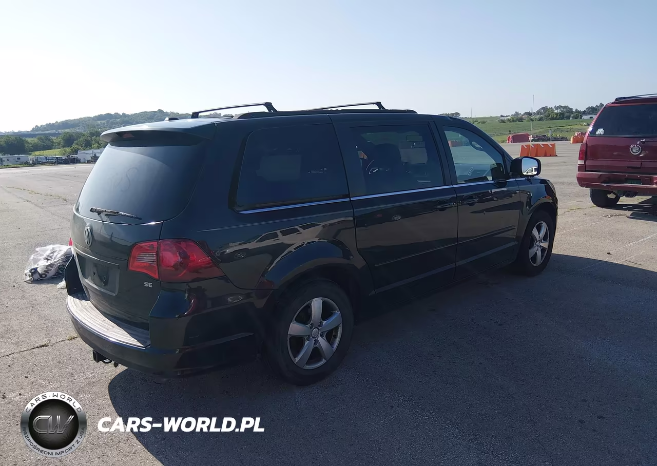2011 Volkswagen Routan Se VIN:2V4RW3DG0BR670211 - 4