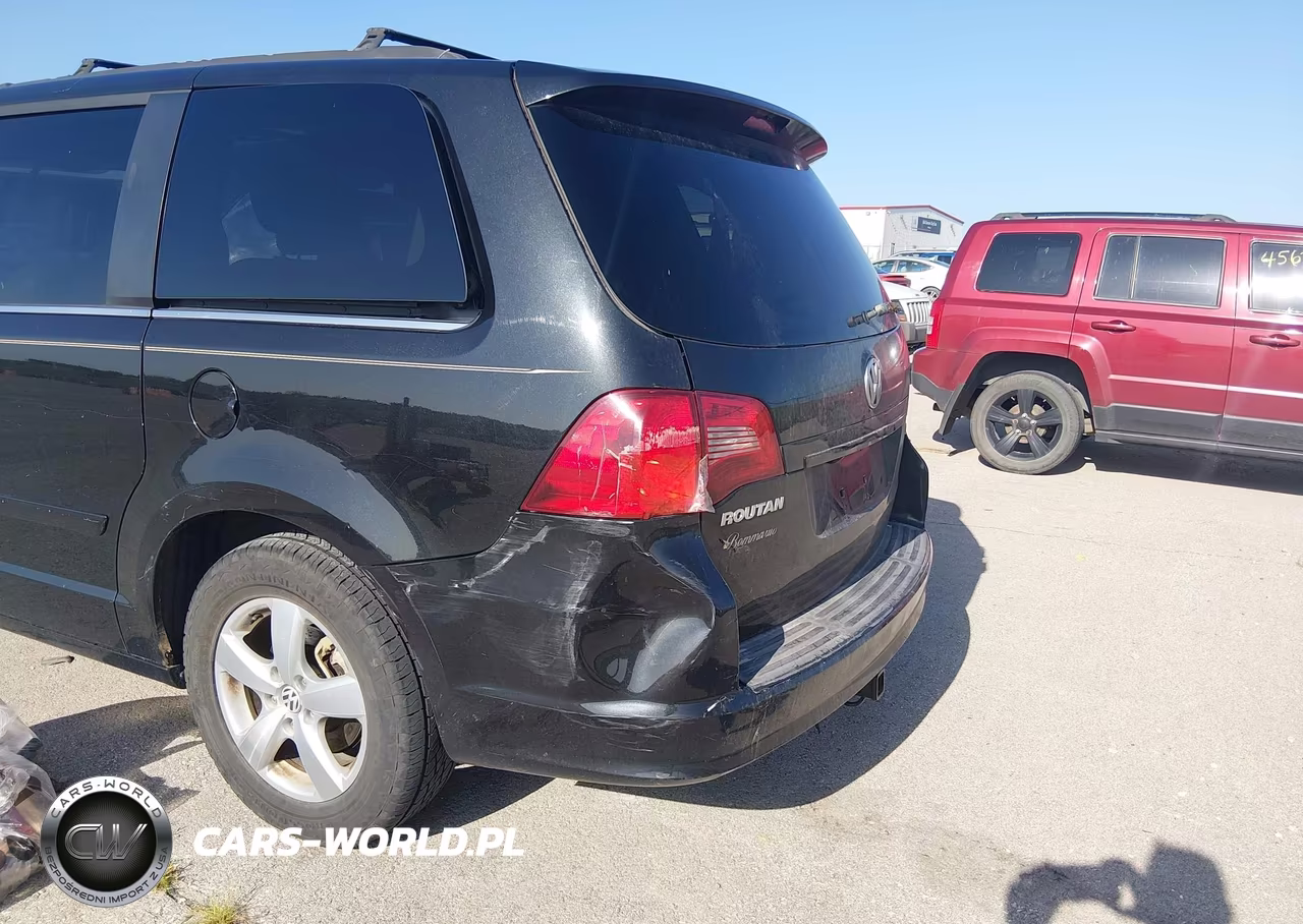 2011 Volkswagen Routan Se VIN:2V4RW3DG0BR670211 - 6