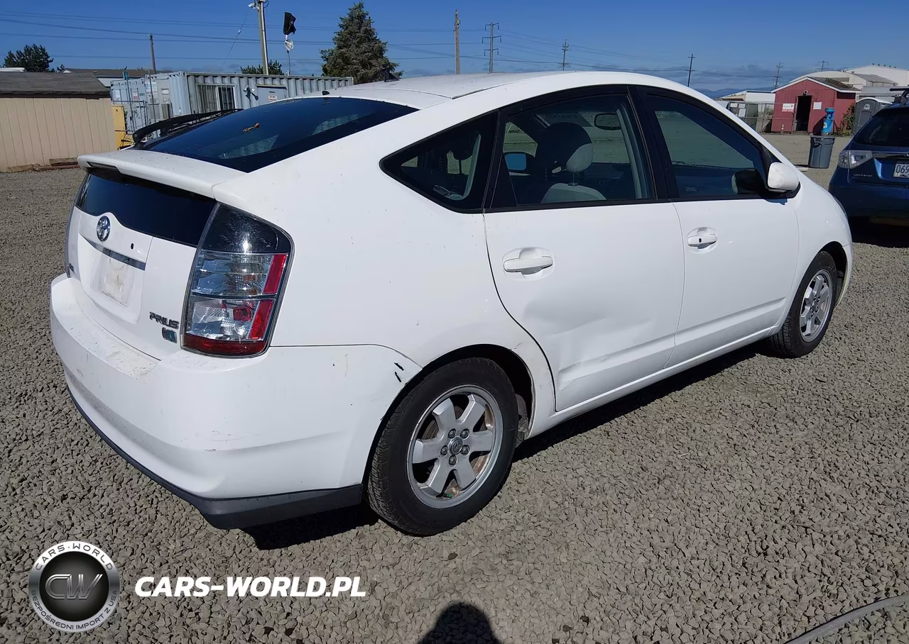 2004 Toyota Prius VIN:JTDKB20U440063724 - 4