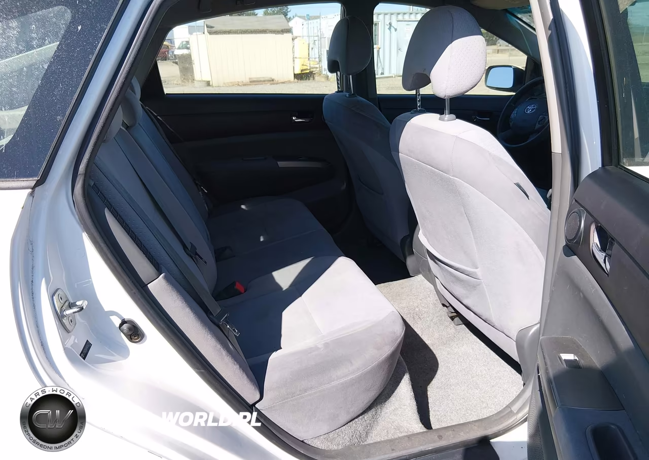 2004 Toyota Prius VIN:JTDKB20U440063724 - 8