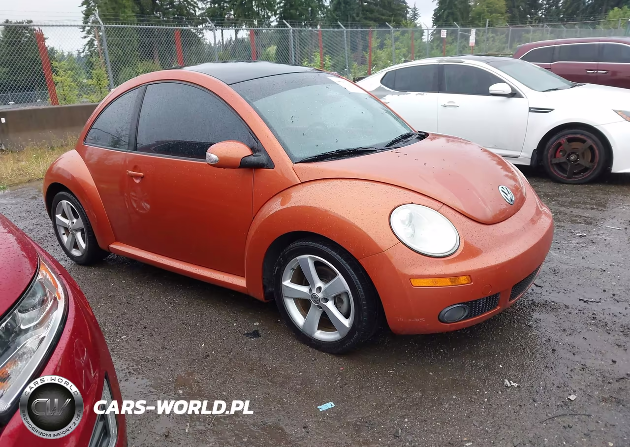 2010 Volkswagen New Beetle 2.5L Red Rock Edition VIN:3VWPG3AG0AM016590 - 1