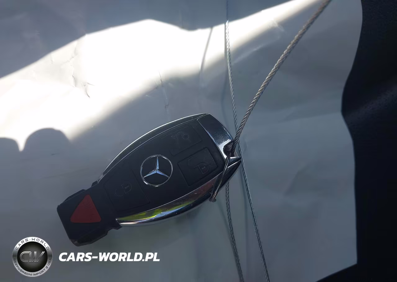 2014 Mercedes-Benz E 350 VIN:WDDHF5KB8EB025758 - 11