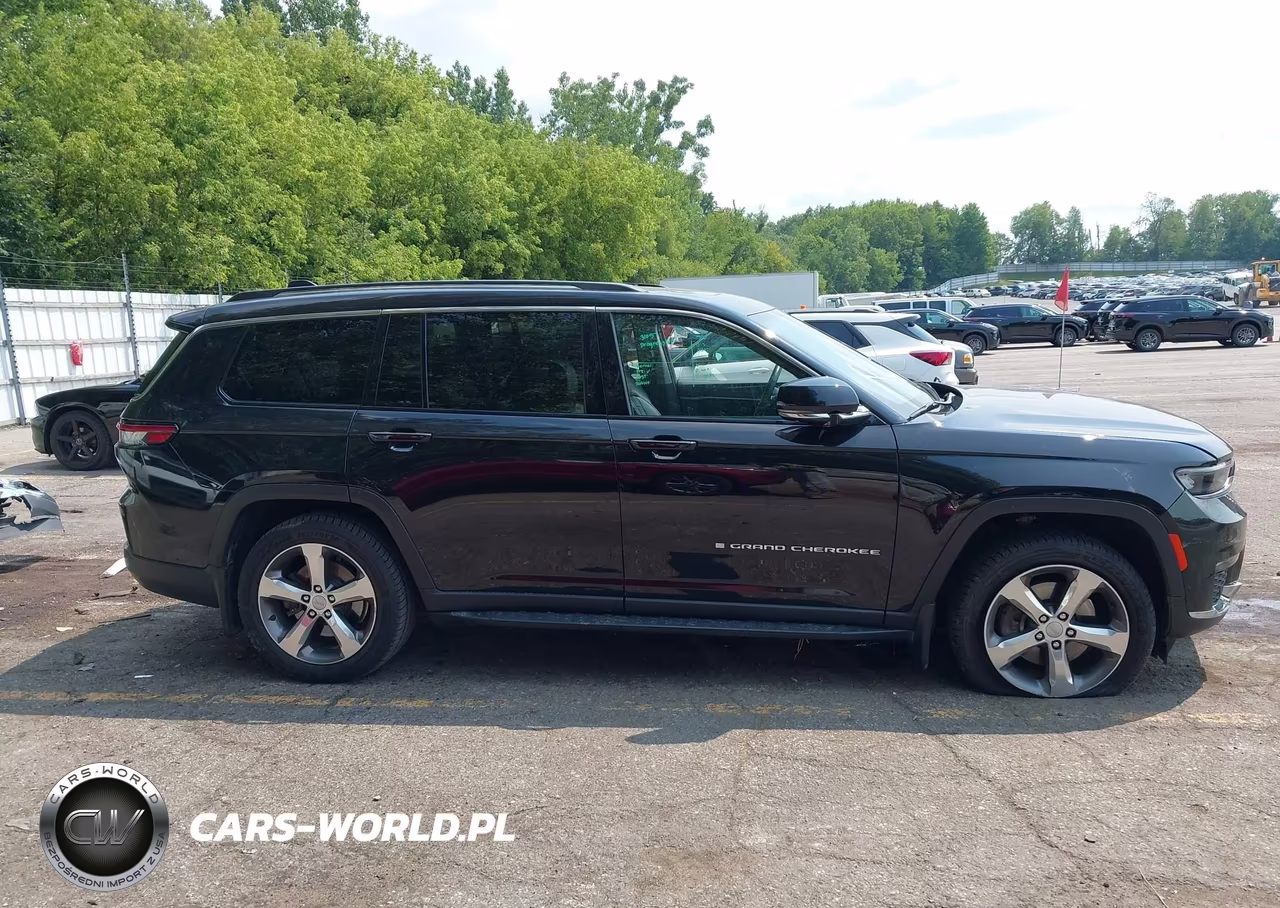 2021 Jeep Grand Cherokee L Limited 4X4 VIN:1C4RJKBG8M8127743 - 13