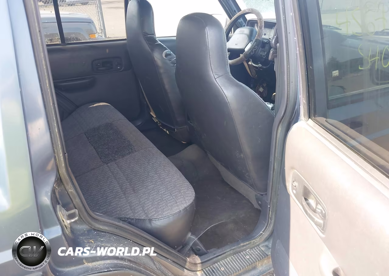 2001 Jeep Cherokee Sport VIN:1J4FF48S11L557032 - 8