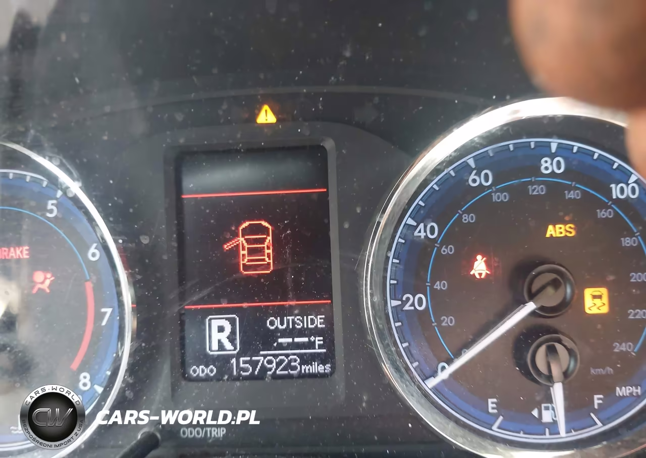 2017 Toyota Corolla Le VIN:5YFBURHEXHP705309 - 15