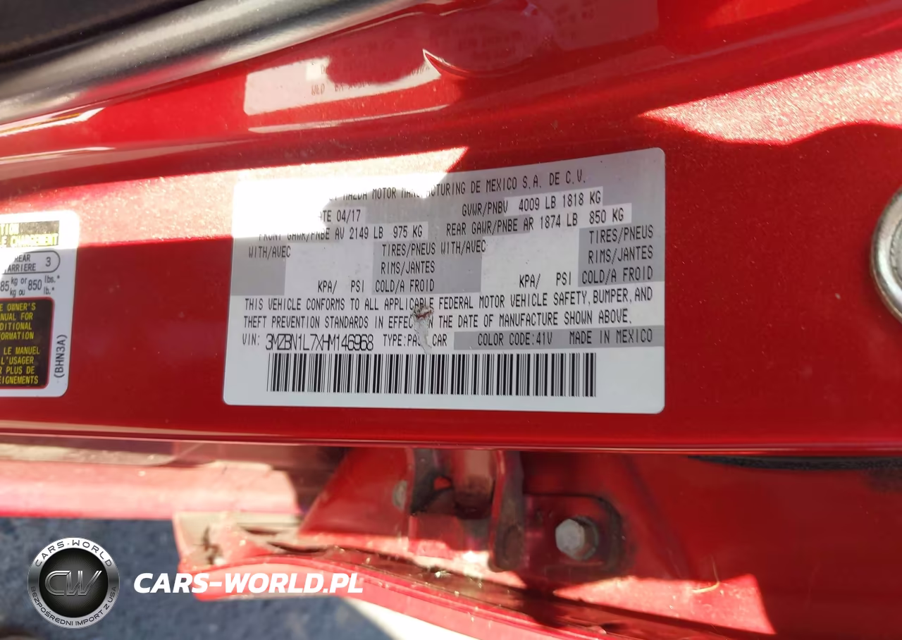 2017 Mazda Mazda3 Touring VIN:3MZBN1L7XHM146968 - 9