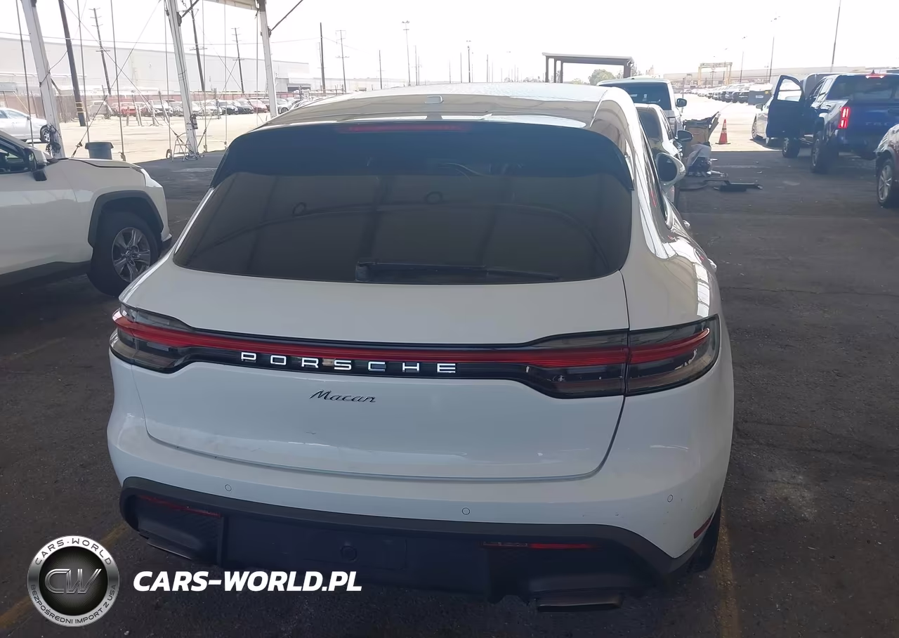 2023 Porsche Macan T VIN:WP1AA2A55PLB11240 - 15