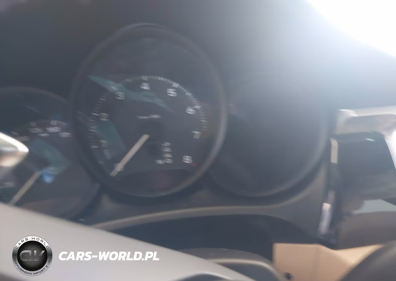 2023 Porsche Macan T VIN:WP1AA2A55PLB11240 - 7