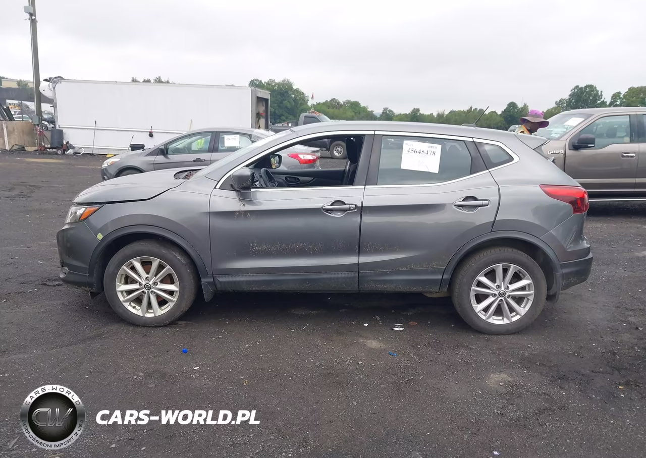 2019 Nissan Rogue Sport S VIN:JN1BJ1CR1KW623944 - 14