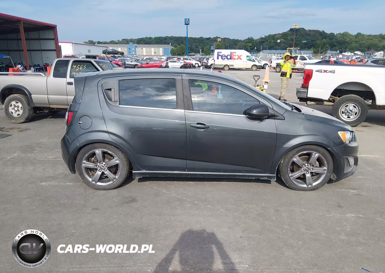 2016 Chevrolet Sonic Rs Manual VIN:1G1JH6SB9G4169265 - 13