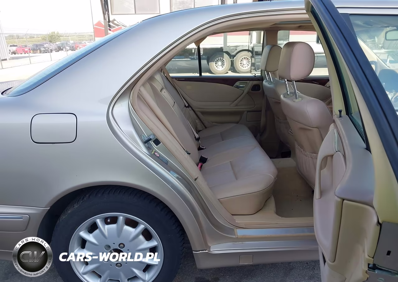 2000 Mercedes-Benz E 320 VIN:WDBJF65J6YB079017 - 8