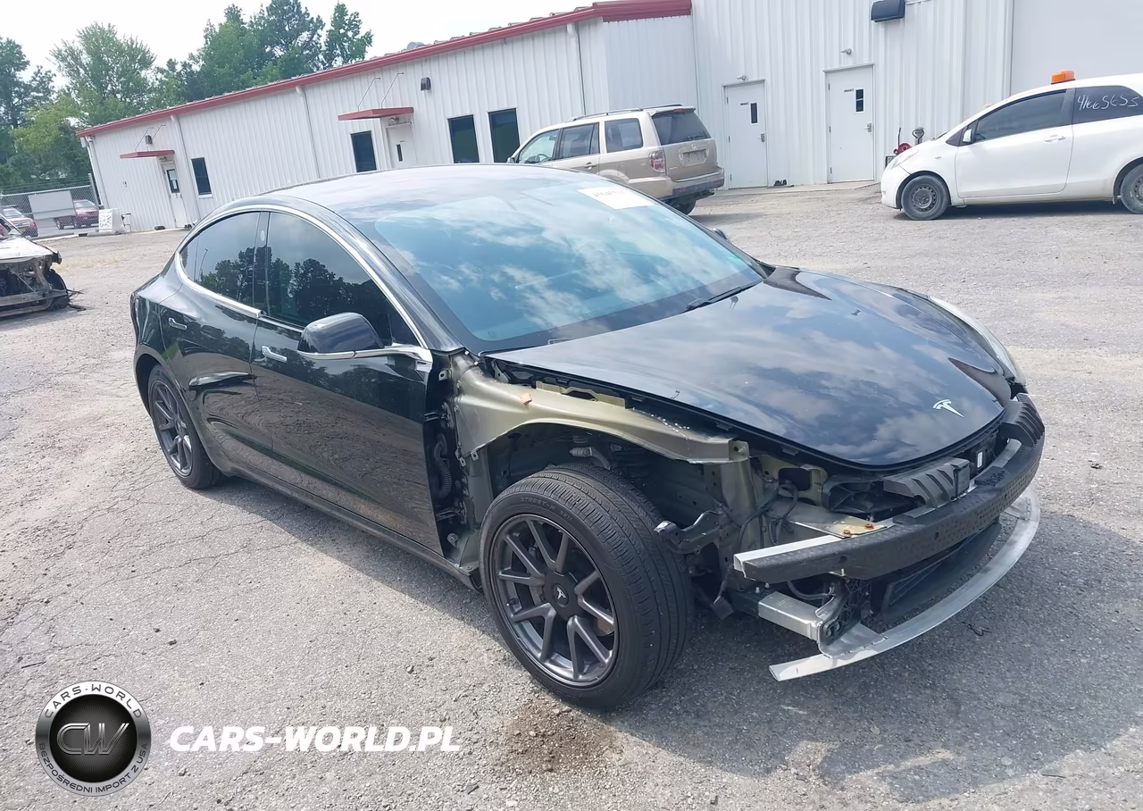 2018 Tesla Model 3 Long Range-Mid Range – zdjęcie 1 z 19
