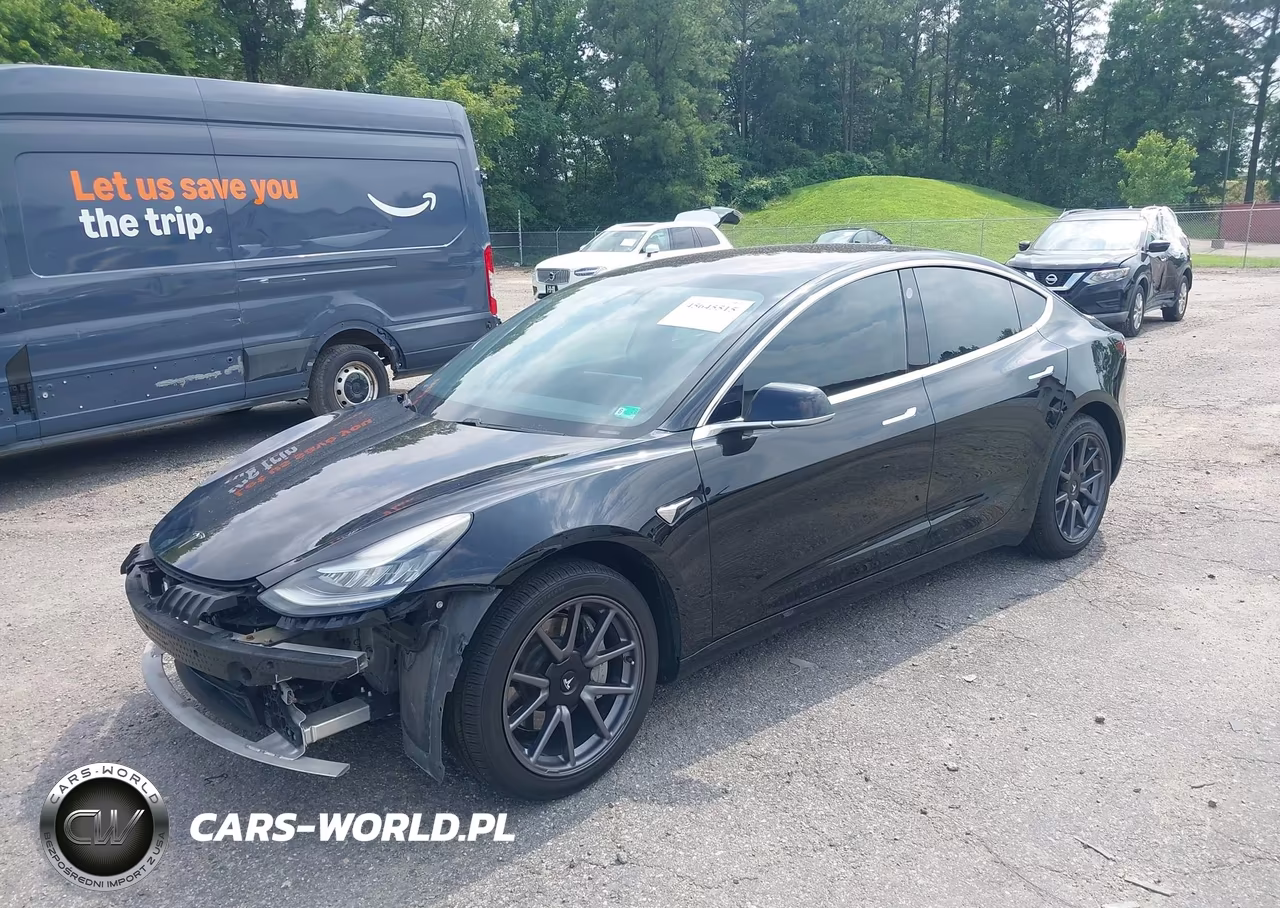 2018 Tesla Model 3 Long Range-Mid Range VIN:5YJ3E1EA3JF152833 - 2