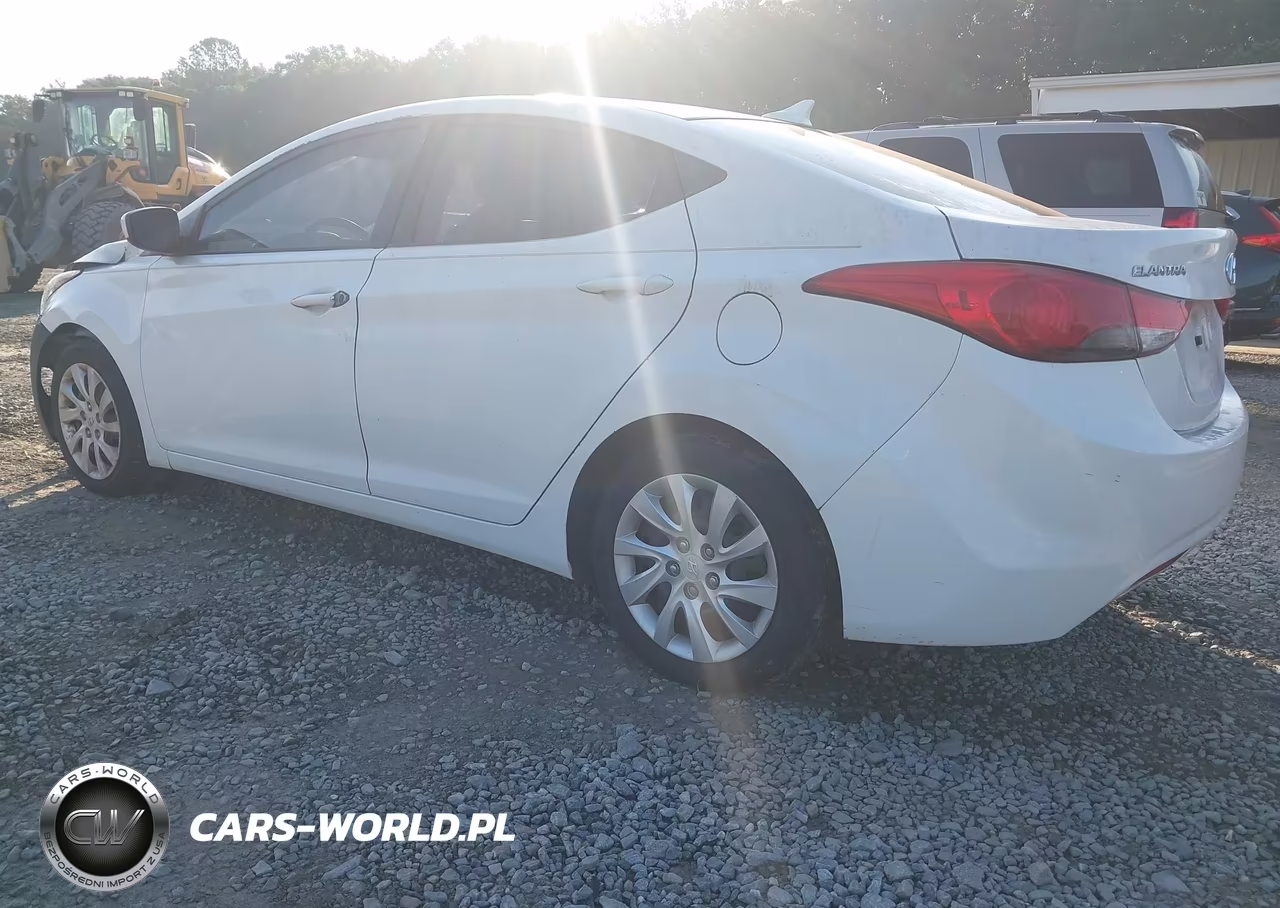 2011 Hyundai Elantra Gls VIN:5NPDH4AE9BH028235 - 3