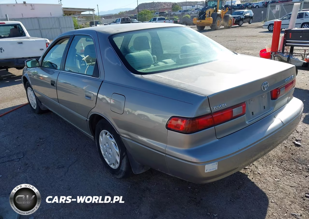 1997 Toyota Camry Le VIN:4T1BG22K0VU002356 - 3