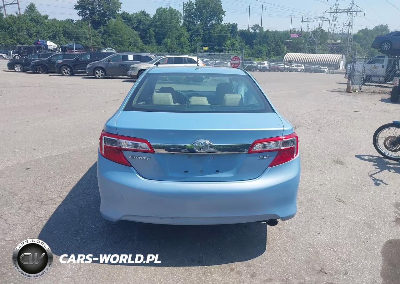 2013 Toyota Camry Xle VIN:4T4BF1FK1DR325097 - 16