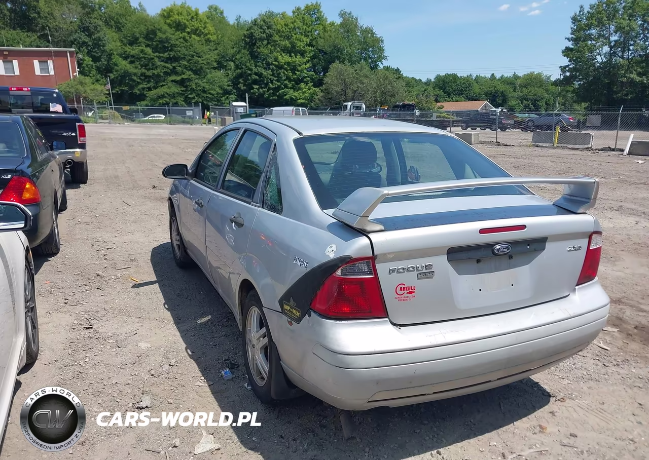 2007 Ford Focus S-Se-Ses VIN:1FAFP34N67W222908 - 3