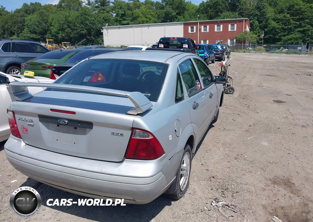 2007 Ford Focus S-Se-Ses VIN:1FAFP34N67W222908 - 4