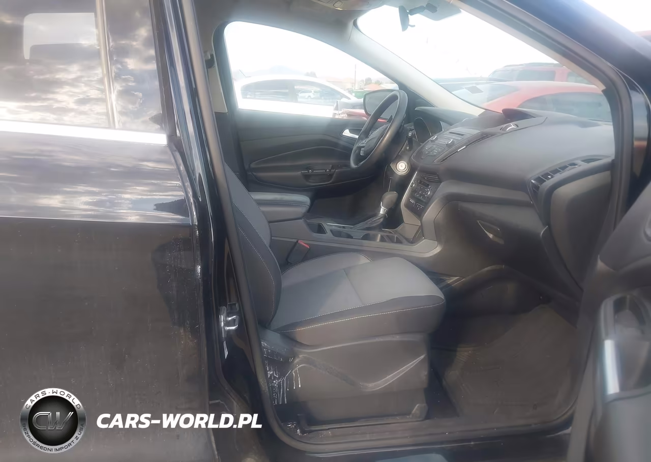 2017 Ford Escape Se VIN:1FMCU0GD0HUC55421 - 5