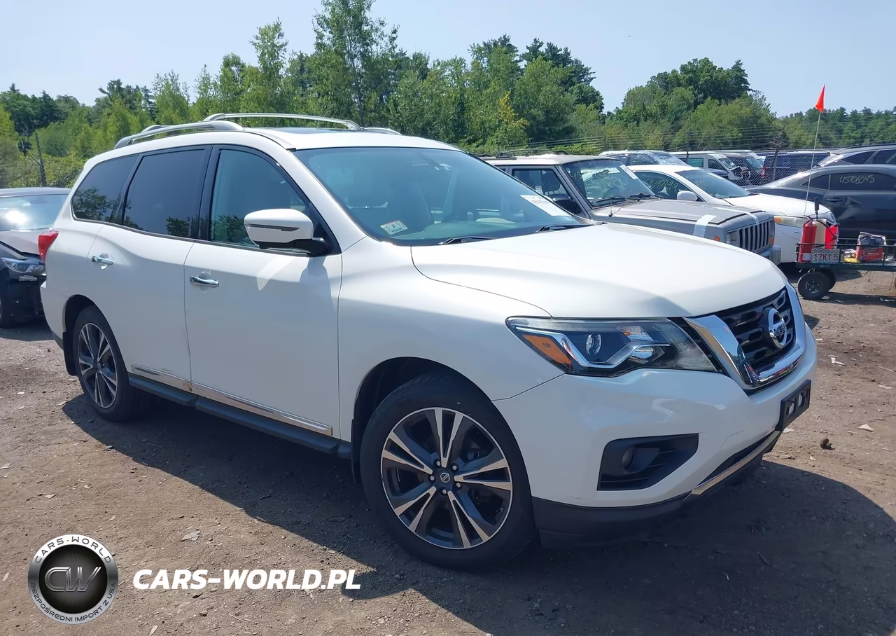 2017 Nissan Pathfinder Platinum – zdjęcie 1 z 16