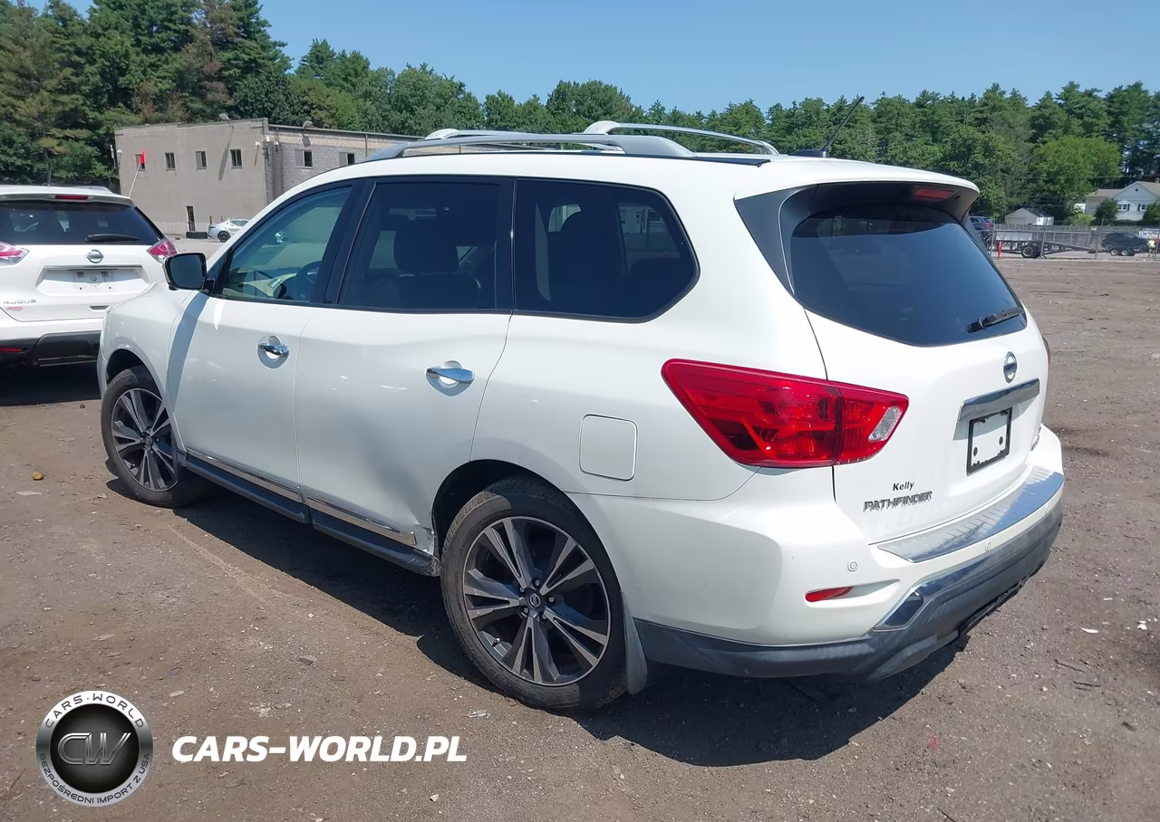 2017 Nissan Pathfinder Platinum VIN:5N1DR2MM9HC626104 - 3