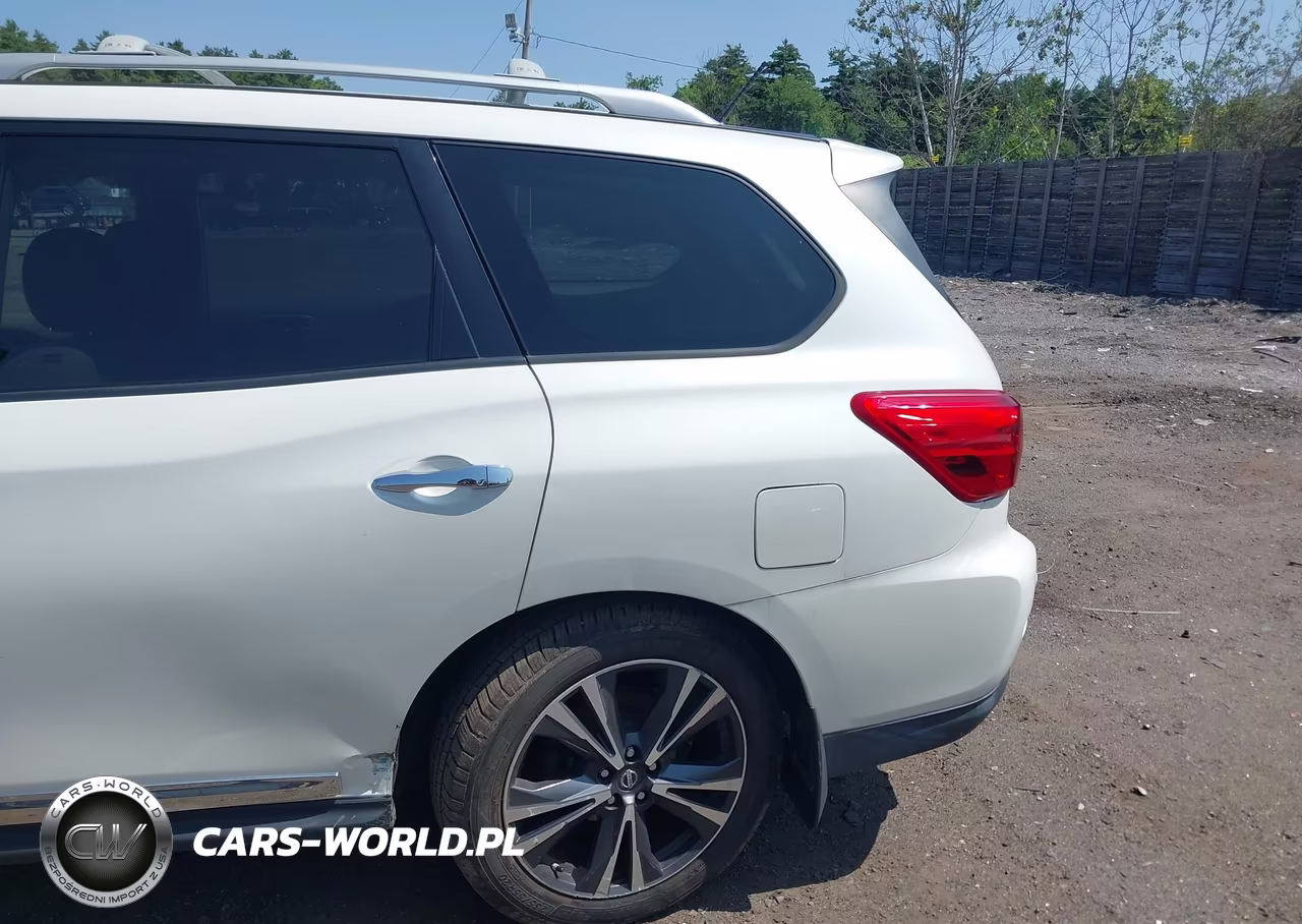 2017 Nissan Pathfinder Platinum VIN:5N1DR2MM9HC626104 - 6