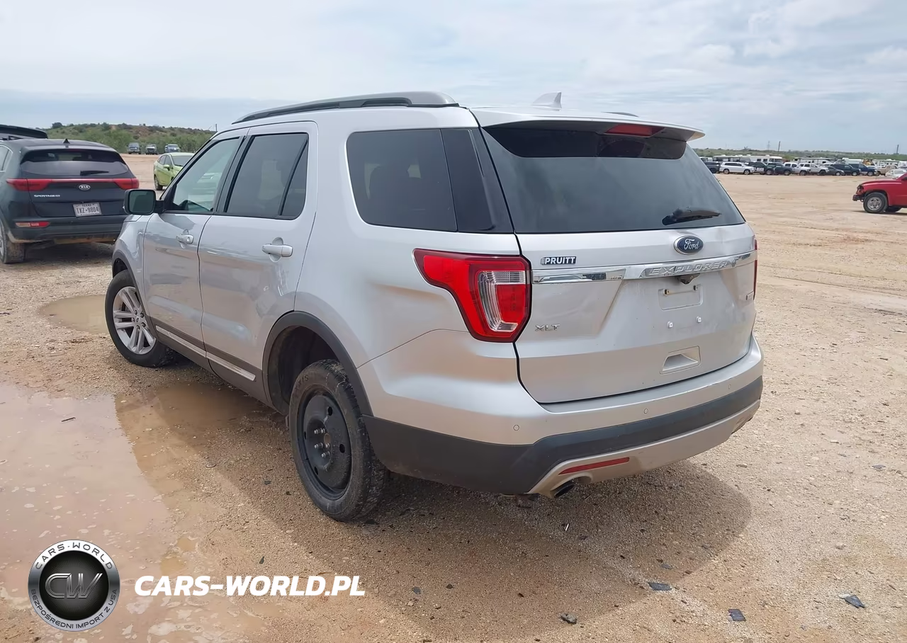 2017 Ford Explorer Xlt VIN:1FM5K7DH0HGA61050 - 3