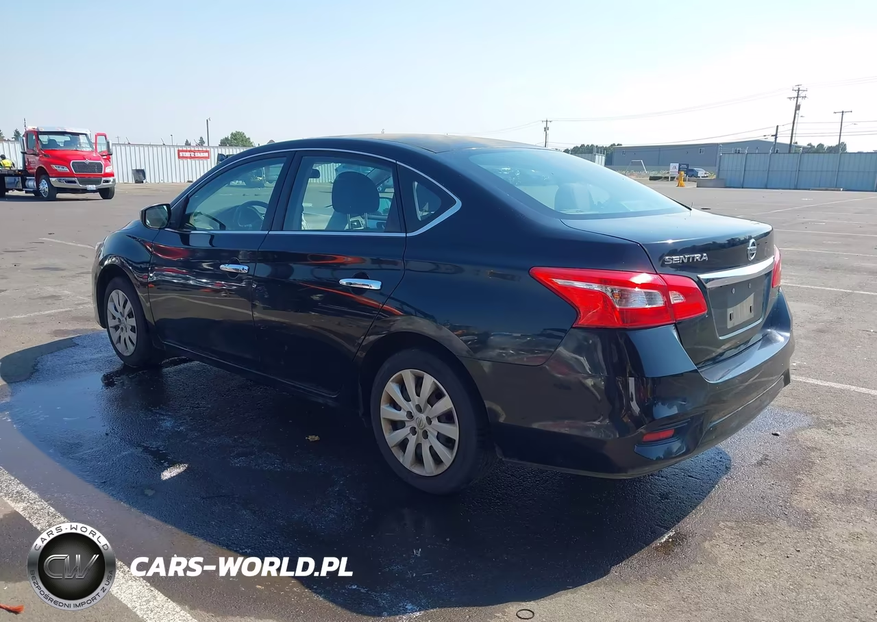 2018 Nissan Sentra S VIN:3N1AB7APXJY294617 - 3