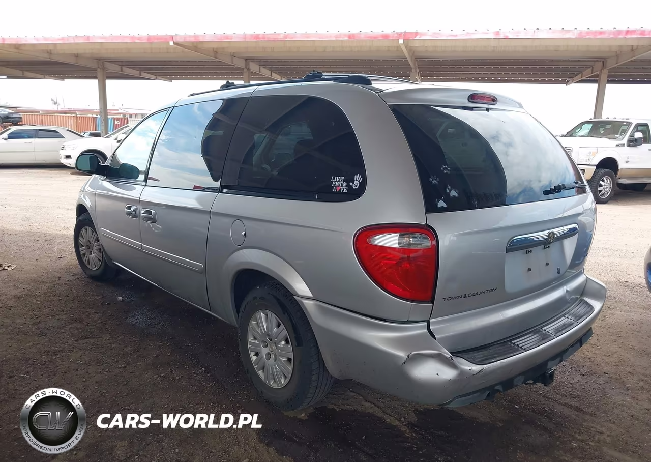 2005 Chrysler Town & Country Lx VIN:2C4GP44R95R445053 - 3