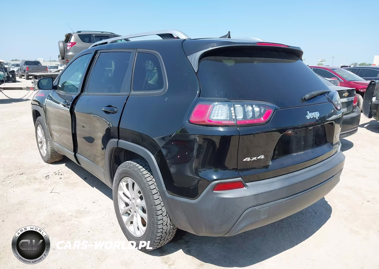 2021 Jeep Cherokee Latitude 4X4 VIN:1C4PJMCB0MD149930 - 3