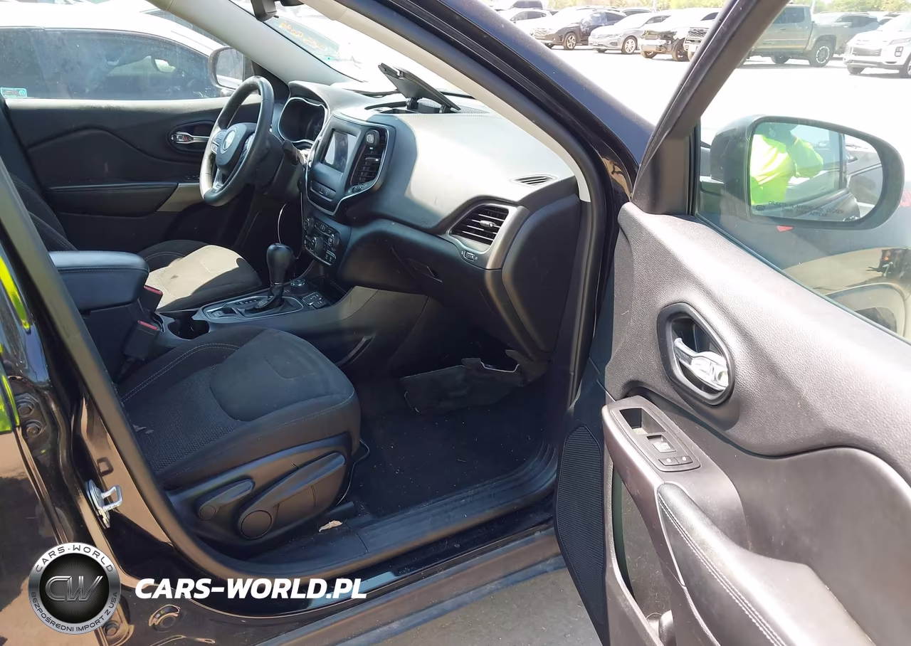 2021 Jeep Cherokee Latitude 4X4 VIN:1C4PJMCB0MD149930 - 5