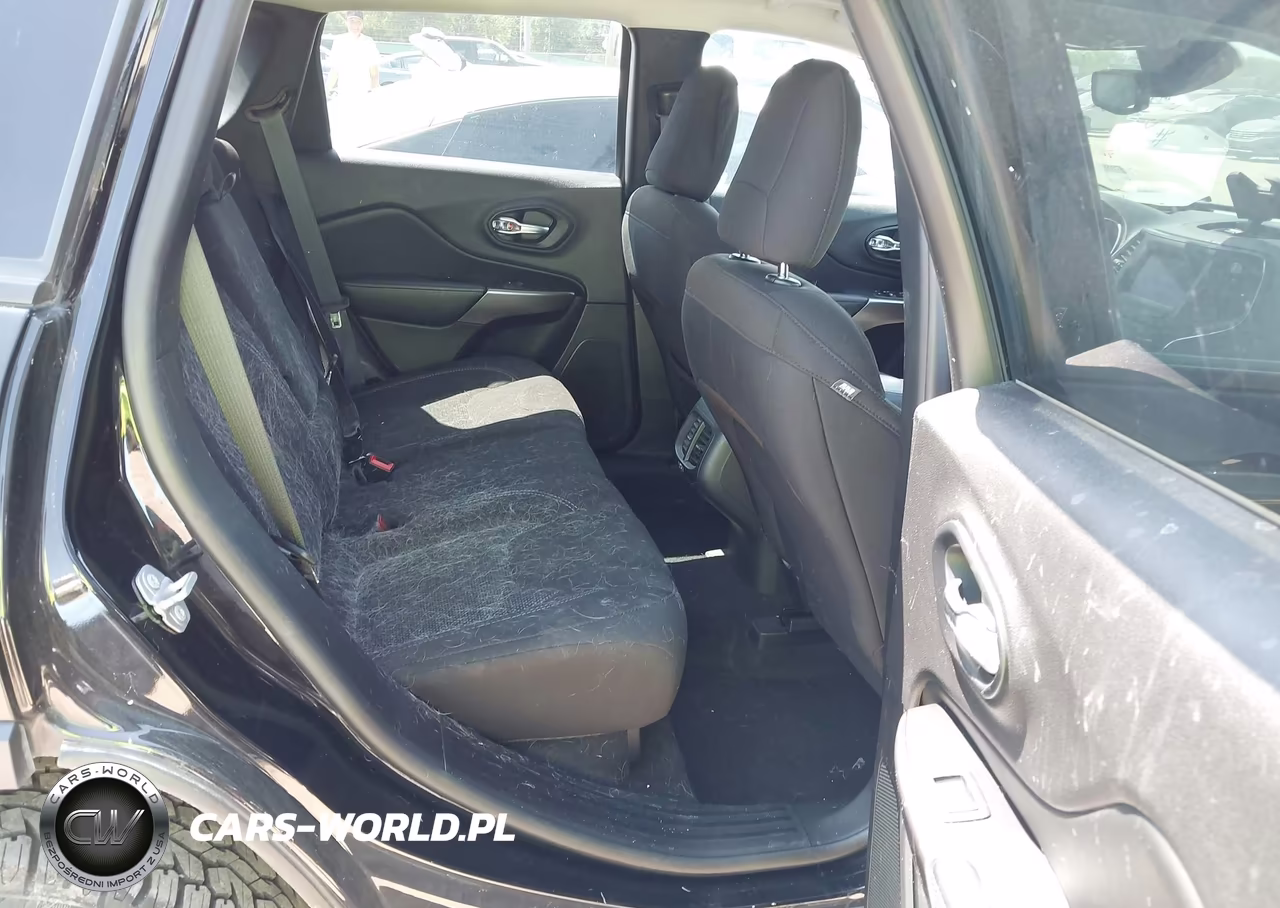 2021 Jeep Cherokee Latitude 4X4 VIN:1C4PJMCB0MD149930 - 8