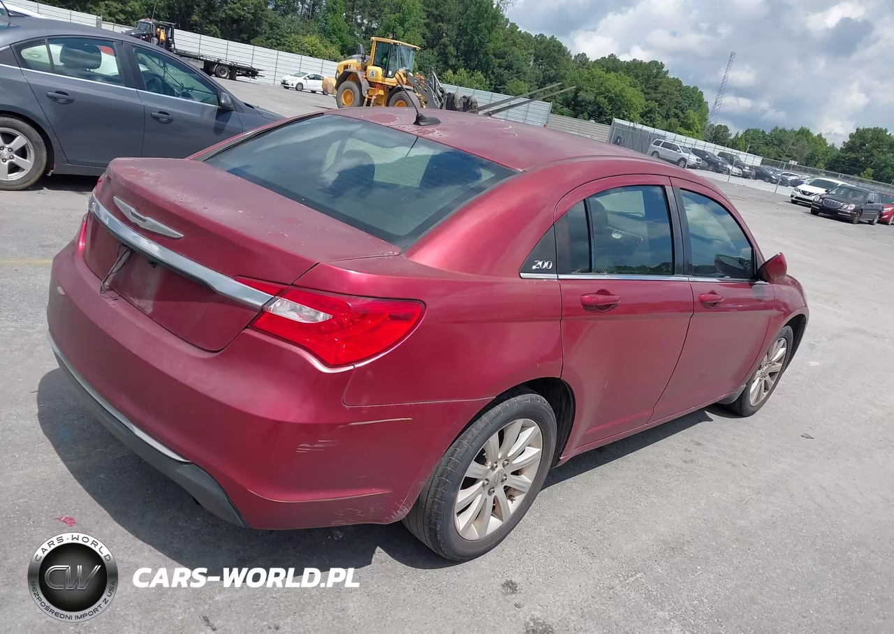 2011 Chrysler 200 Touring VIN:1C3BC1FB3BN580028 - 4