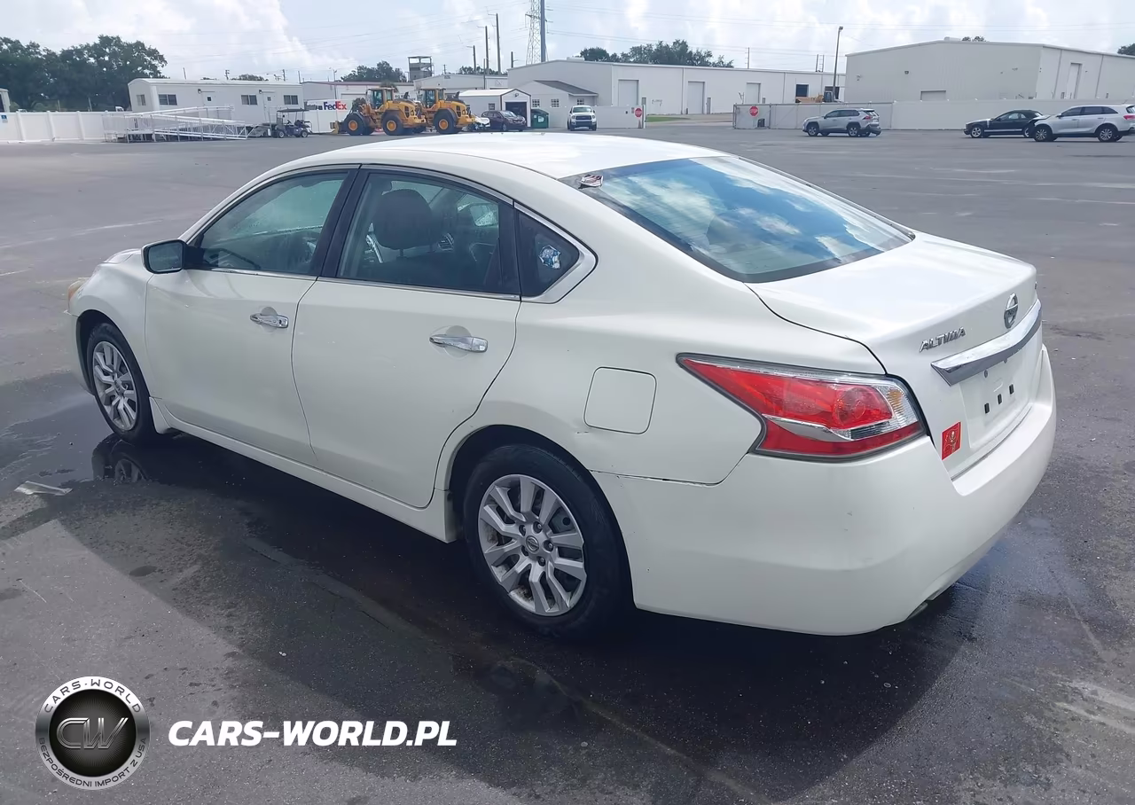 2015 Nissan Altima 2.5 S VIN:1N4AL3AP2FC188462 - 3