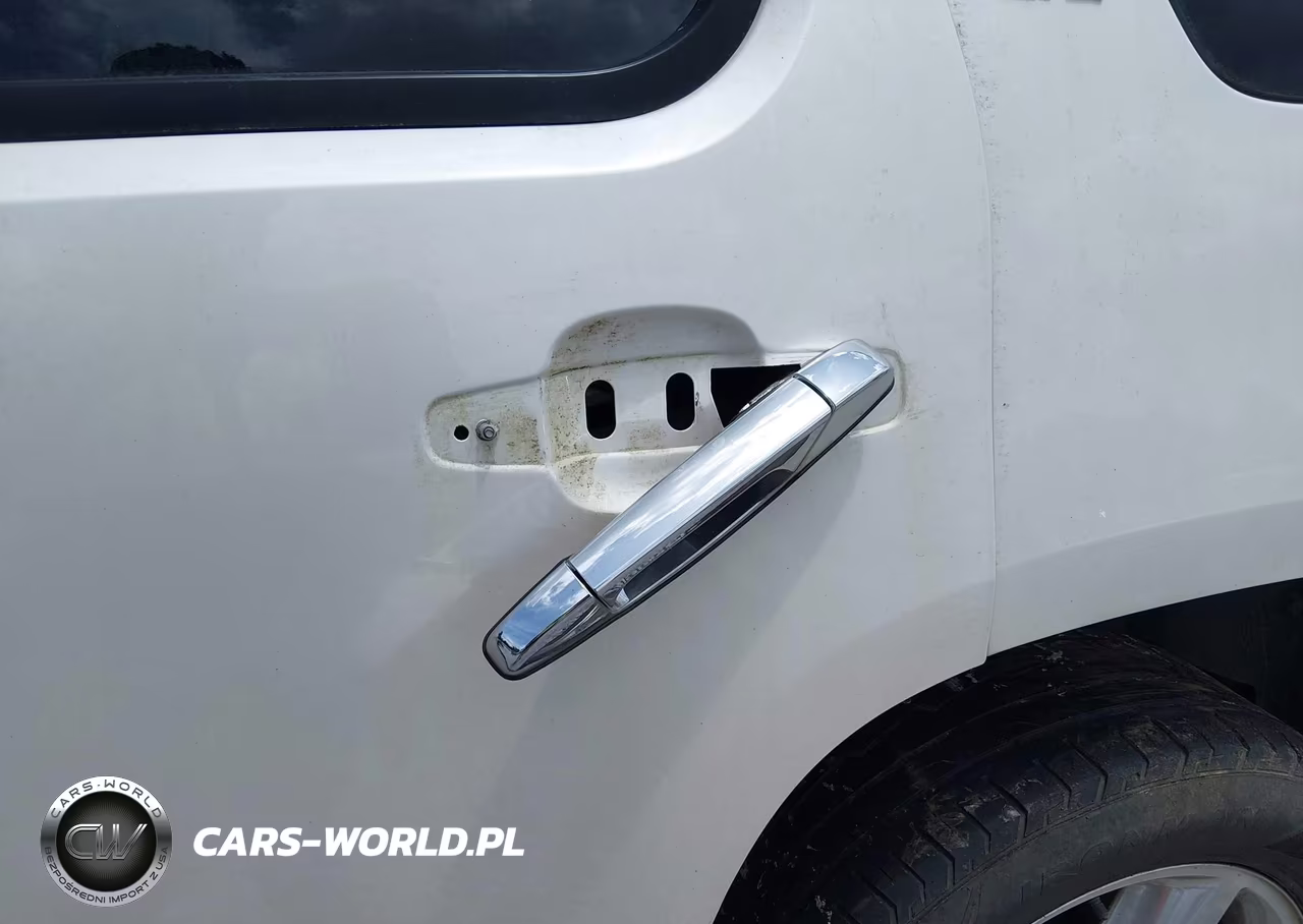 2012 Chevrolet Tahoe Ltz VIN:1GNSKCE09CR152864 - 6