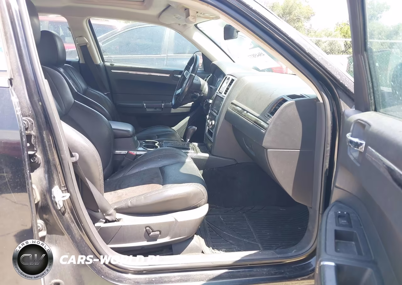 2010 Chrysler 300 300S V6 VIN:2C3CA2CV8AH329639 - 5