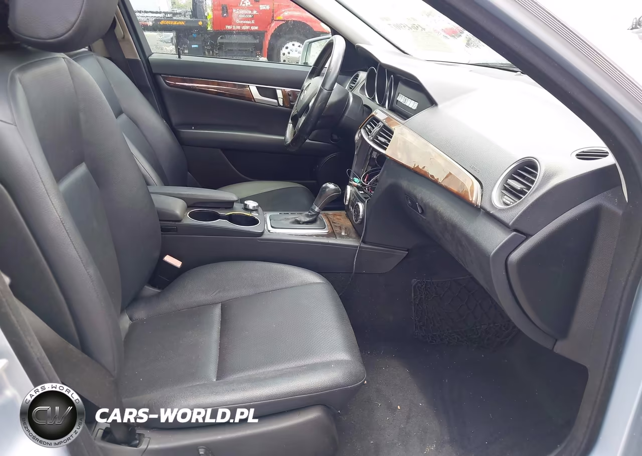 2013 Mercedes-Benz C 250 Luxury-Sport VIN:WDDGF4HB5DA838590 - 5