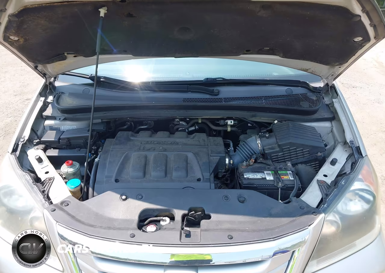 2008 Honda Odyssey Touring VIN:5FNRL38918B018927 - 10