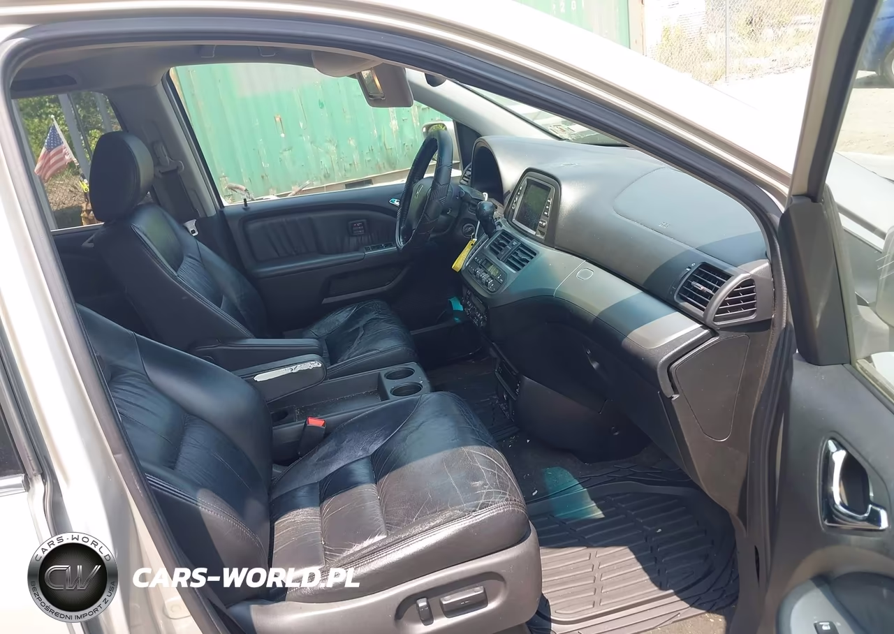 2008 Honda Odyssey Touring VIN:5FNRL38918B018927 - 5
