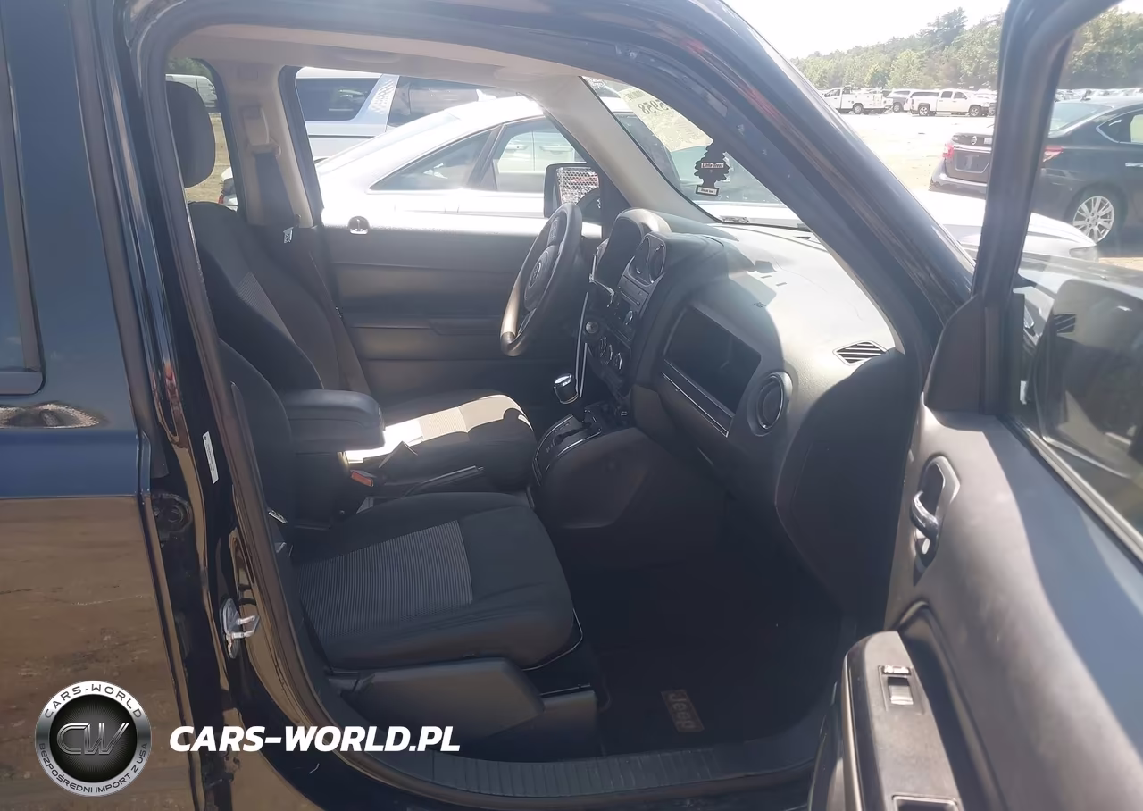 2012 Jeep Patriot Sport VIN:1C4NJPBA1CD627434 - 5
