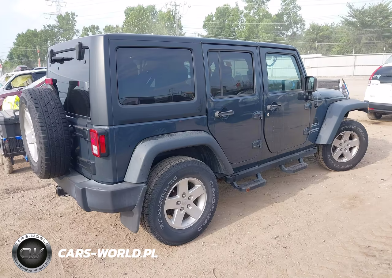 2017 Jeep Wrangler Unlimited Sport VIN:1C4BJWDG2HL524566 - 4